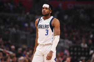 哈迪:我对自己充满信心 不管投进与否都会继续出手